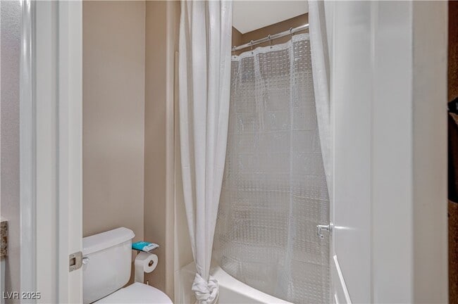 Building Photo - 56 E Serene Ave Unit 225