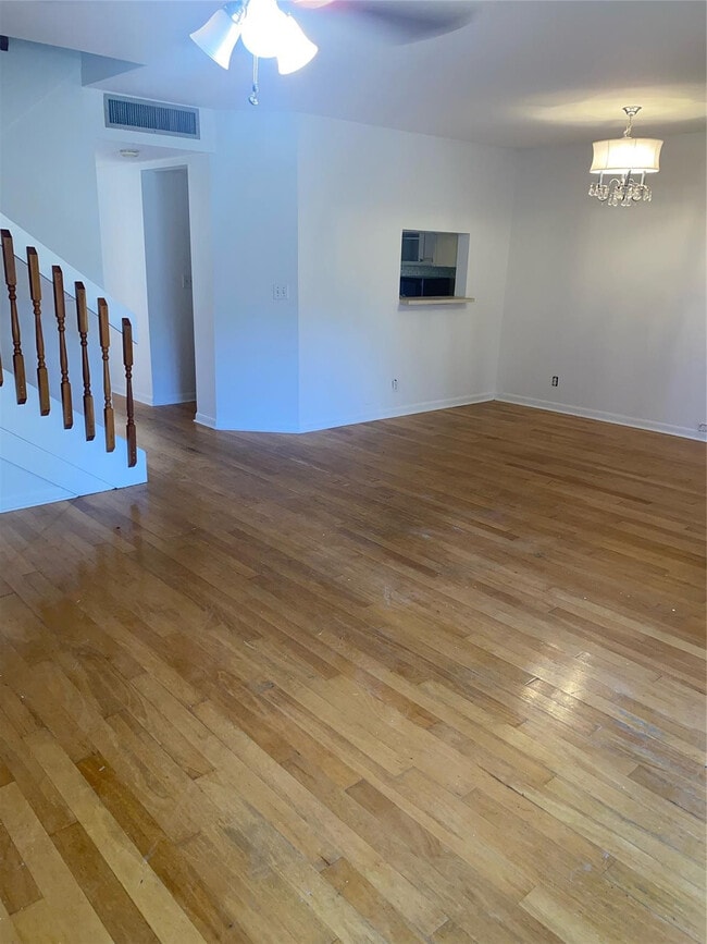 Building Photo - 5201 NE 14th Terrace