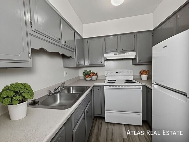 Photo - 3022 W Bijou St Unidad E4