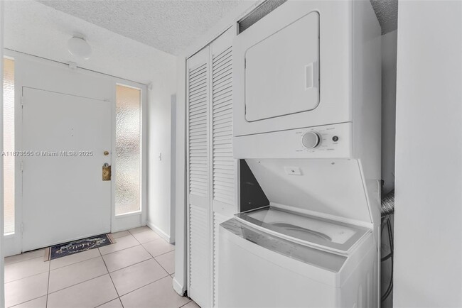 Photo - 3100 N Pine Island Rd Unit 304