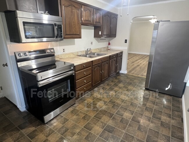 Photo - 143 Cedar St