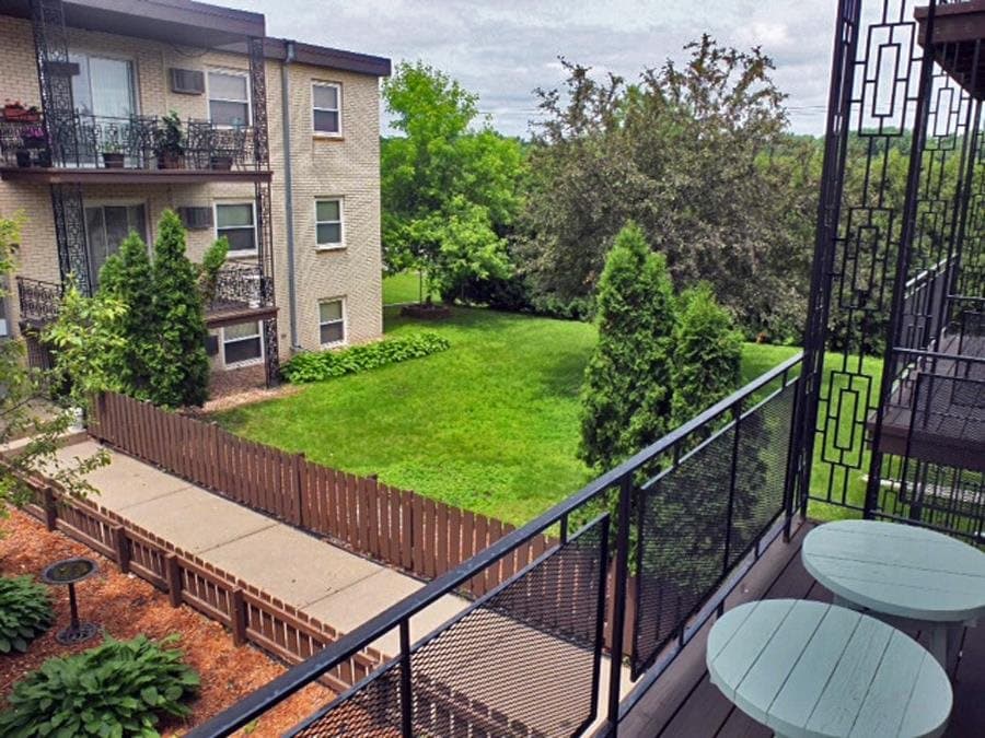 Photo - Maple View Apartments