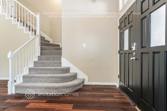 Photo - 553 Mercer St