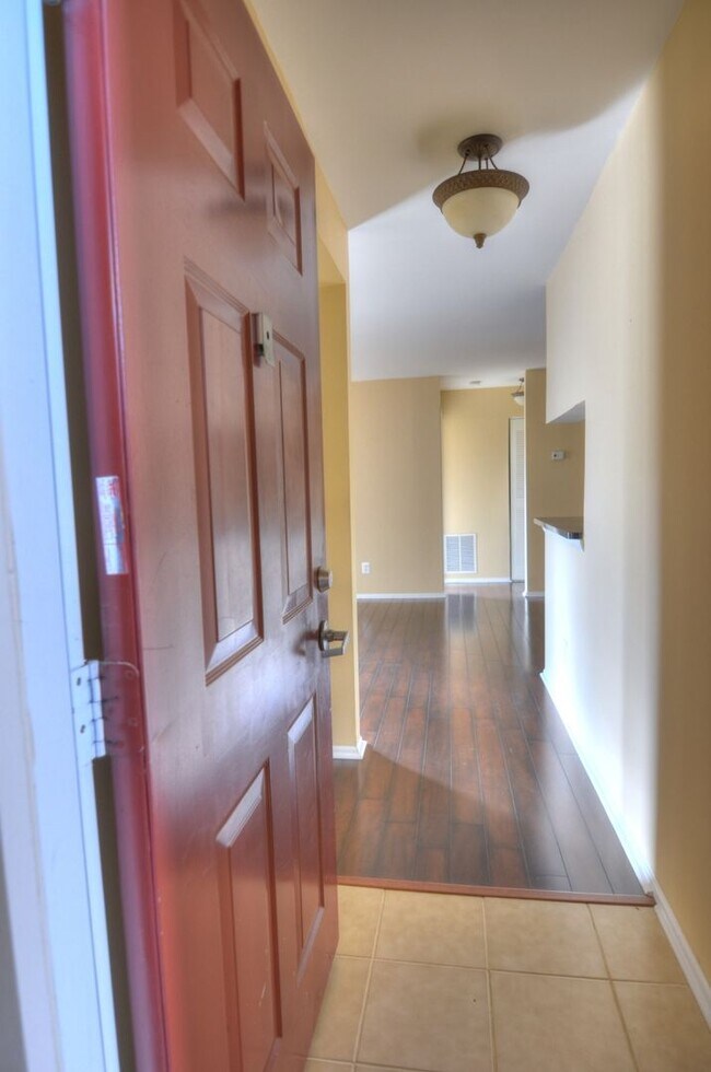 Photo - 1793 Jonathan Way