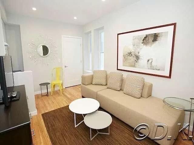 Photo - 215 E Broadway