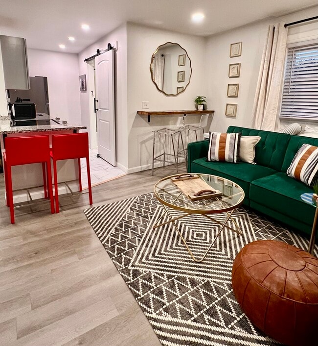 Photo - 10 Glass St Unit 2