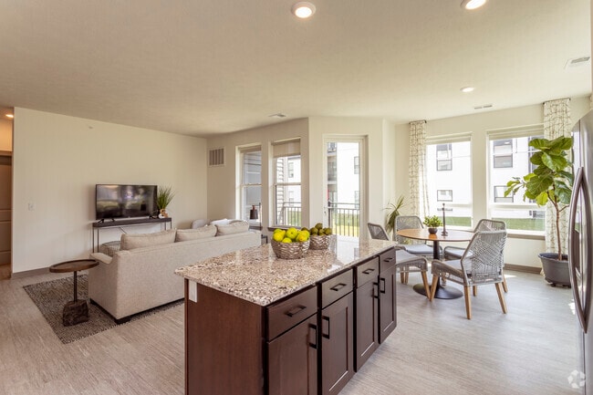 2BR, 2BA - 1200SF