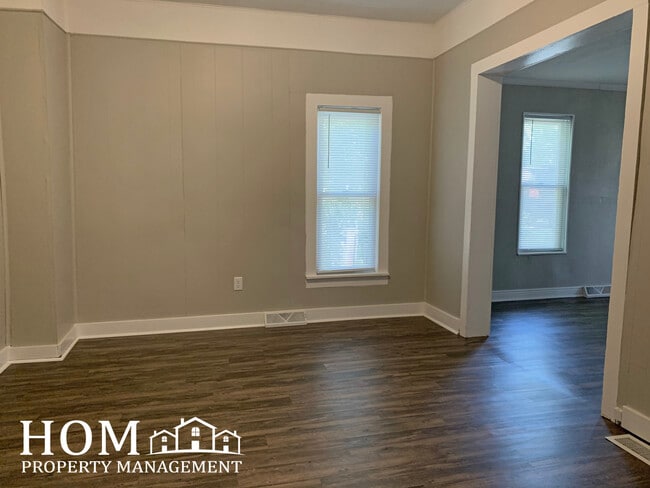 Photo - 322 E Humphrey St