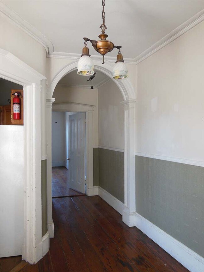 Photo - 421 Fairmount Ave Unit 3F