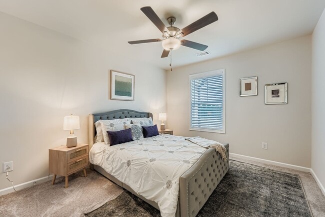 Photo - 132 Pyrus Ln