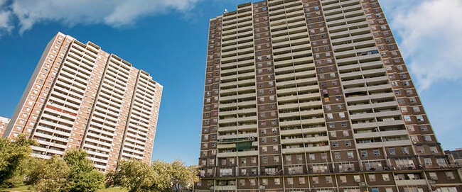 Building Photo - Emery Crossing West