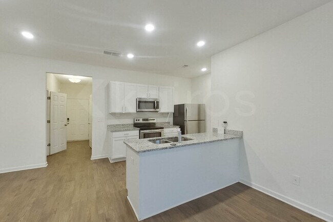 Photo - 137 Dudley Wy