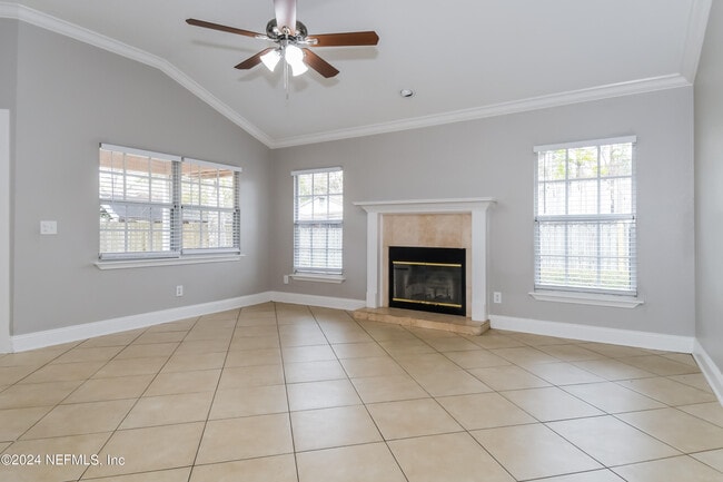 Photo - 12143 Pheon St