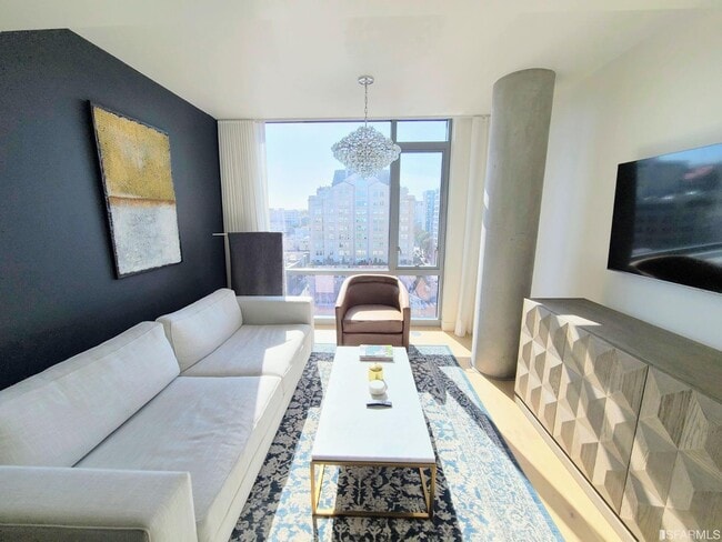 Photo - 1545 Pine St