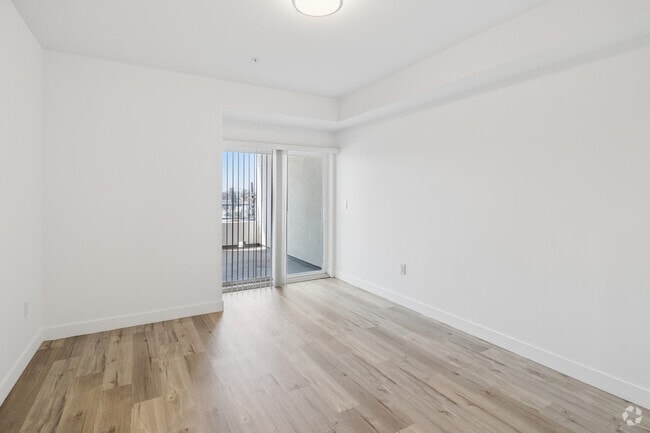 2BR, 2BA - 1,223SF - Primary Bedroom