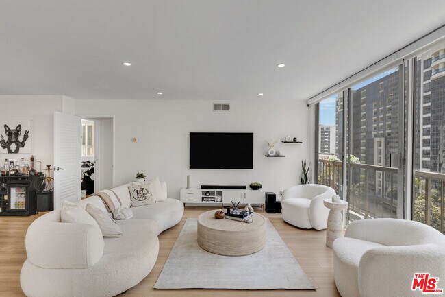 10747 Wilshire Blvd Unit 902