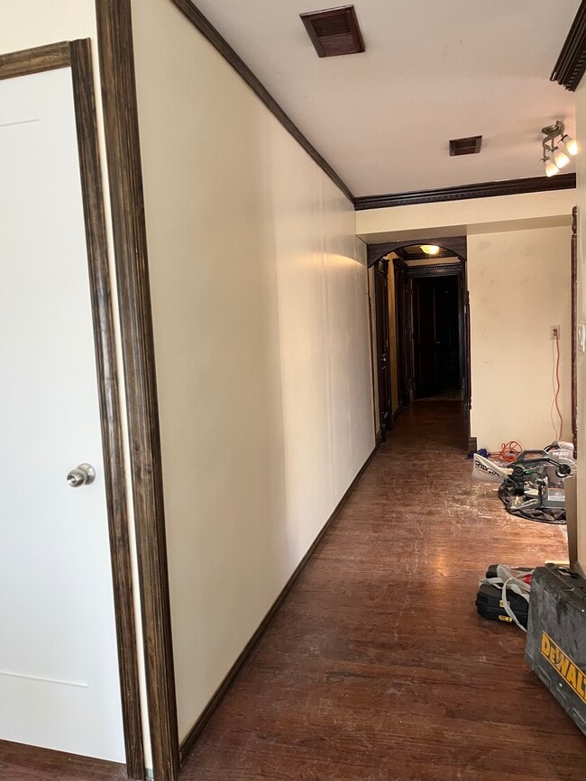 Building Photo - 102 Delancy St Unit Ninh