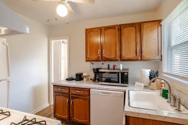 Photo - 2861 Potter Dr Unidad ID1043844P