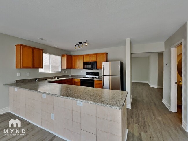 Photo - 6271 Stone Hollow Ave