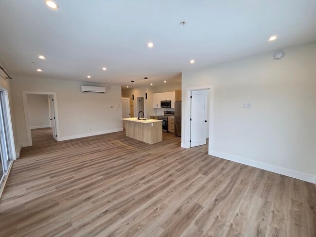 Photo - 1035 Melanson Rd Unité 517