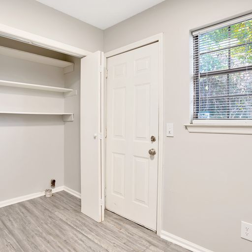 2 Bed/1.5 Bath Apartment-Rossville, GA