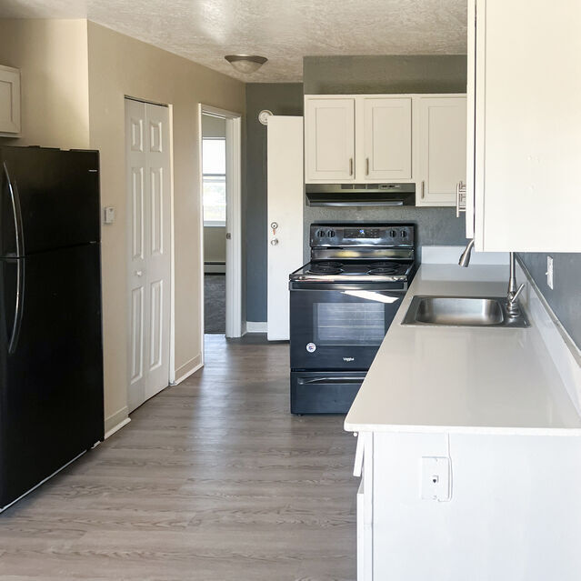 Photo - Straight Creek Apartments