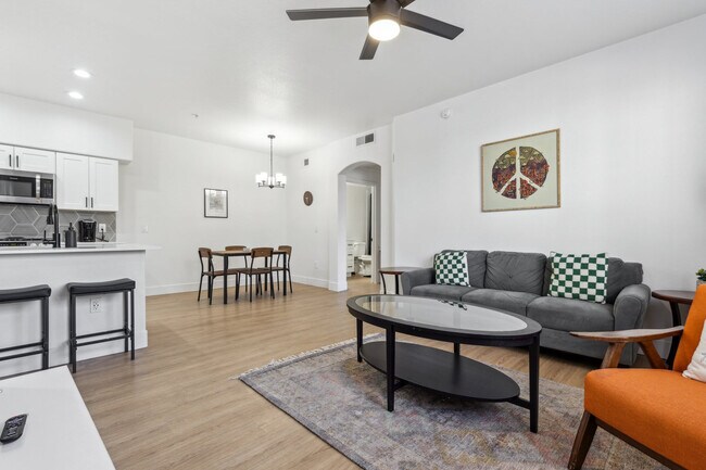 Photo - 9450 W Cabela Dr Unidad ID1054663P