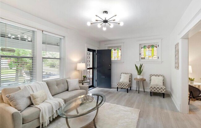 Living room 1 - 4515 Lewis Pl