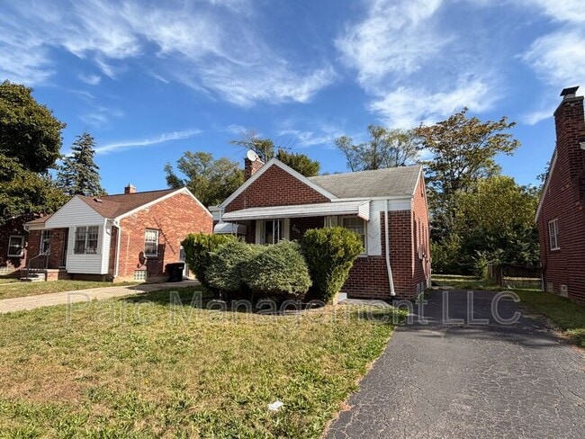 Building Photo - 18286 Oakfield Ave