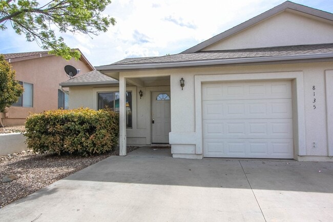 Building Photo - 8135 E Ashley Dr Unit Apt A