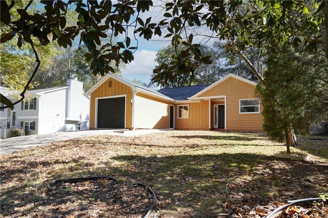 Photo - 2455 Landington Way NW