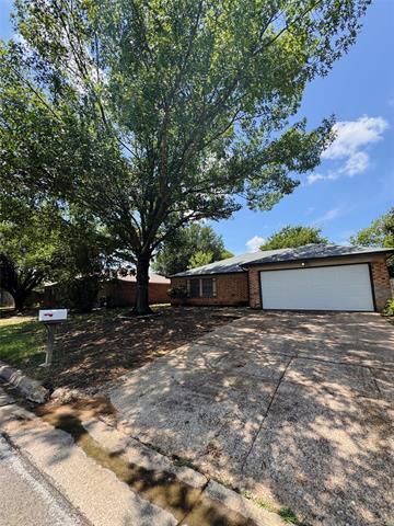 Building Photo - 6226 Big Springs Dr Rental