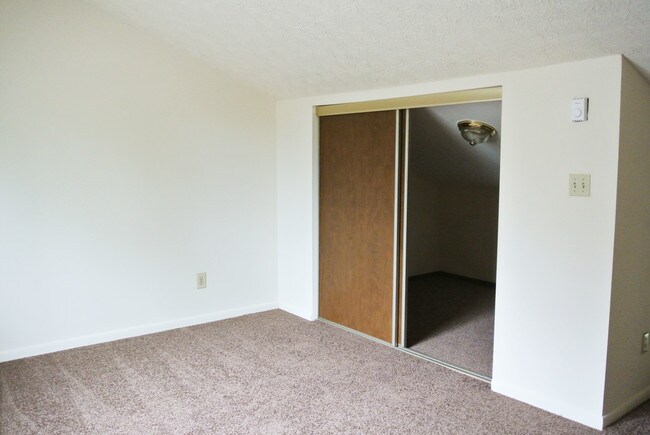 Photo - Rosamond Apartments