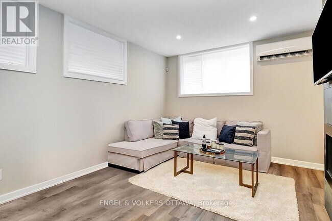 Photo - 350 Winona Ave