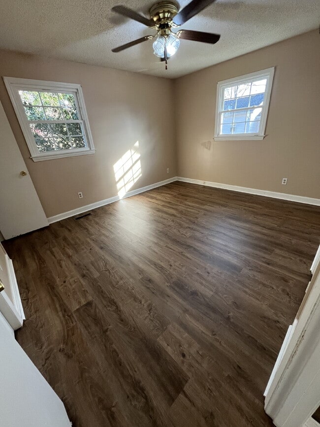 Photo - 3935 Yokley St