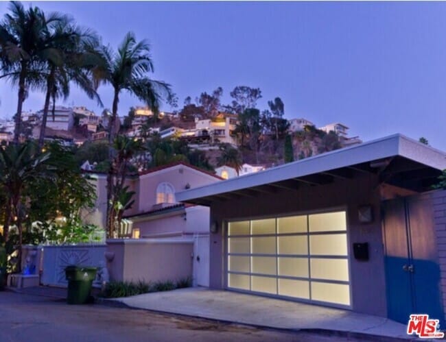 Building Photo - 8410 Harold Way Rental