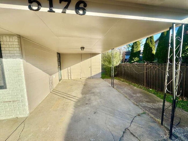 Photo - 5176 Braden Dr