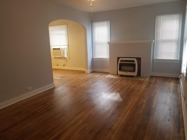 Photo - 2302 Edison Dr