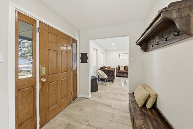 Photo - 6014 Walkabout Way