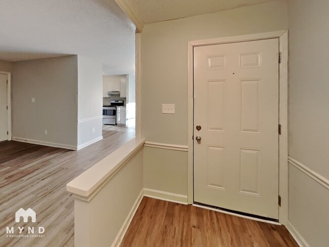 Photo - 6513 Old Meadow Rd