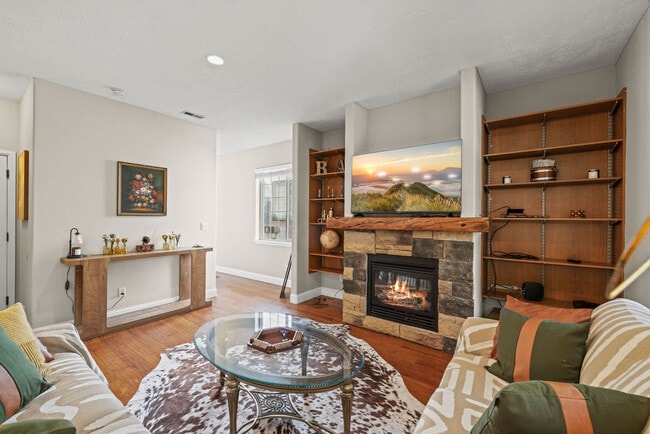 1001 W Willow Lake Loop Unit SI ID1542960P