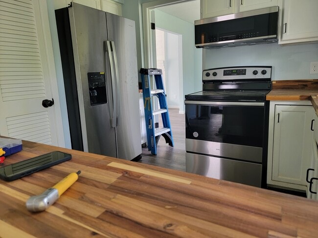 Photo - 704 E Spring St