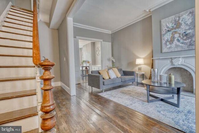 Photo - 1511 W Lombard St