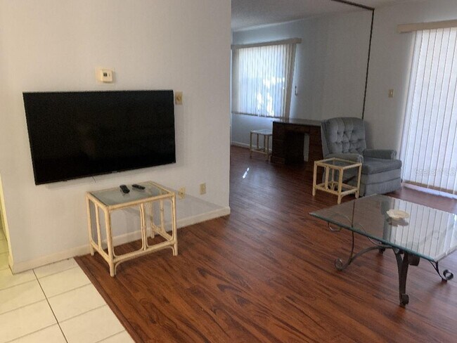 Photo - 622 Bird Bay Dr S Unit 203