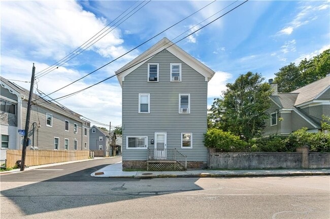 Building Photo - 24 Pond Ave Unit 1