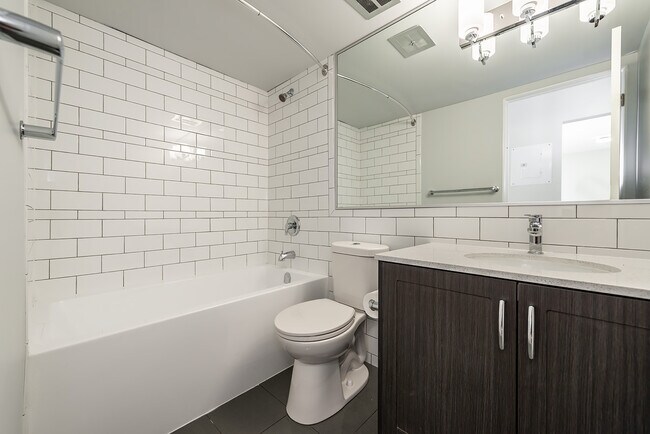 Photo - Sir Francis Drake Apartments