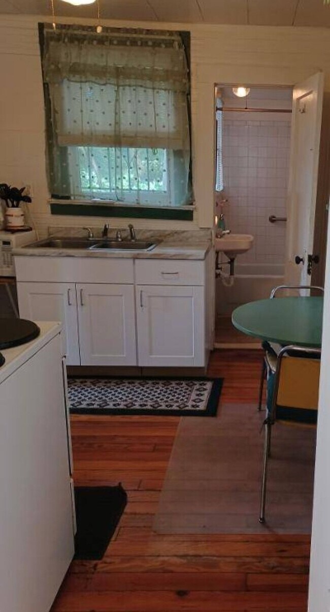 Photo - 1023 E Comanche Ave