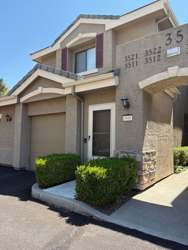 Building Photo - Gated community 2 Bedroom 2 Bath Condo Unit 3522