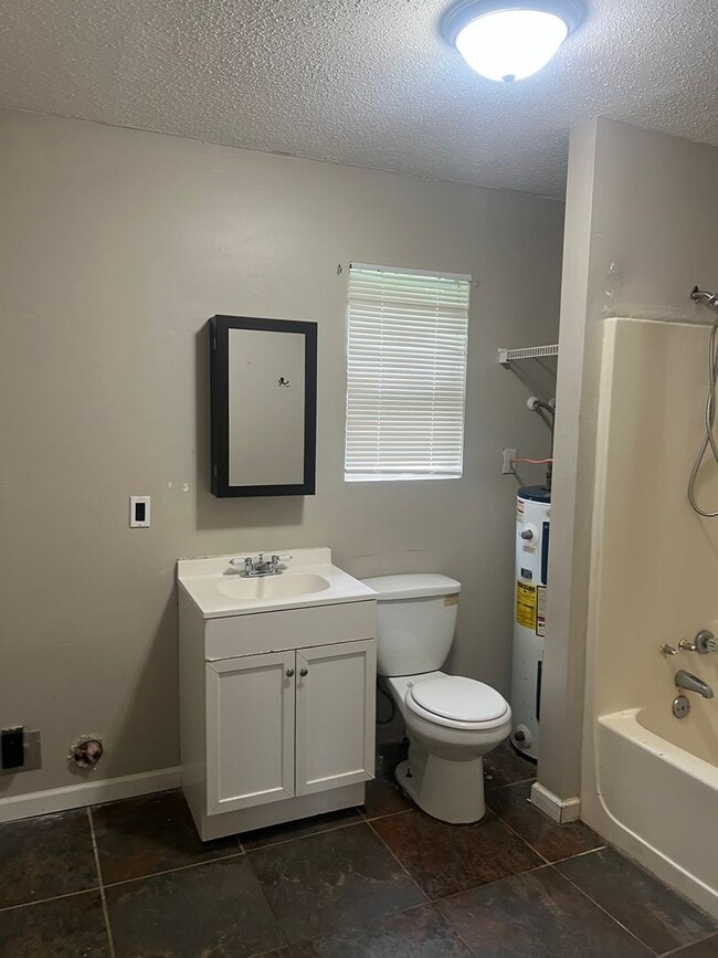 Photo - 2 bed 1 bath duplex House