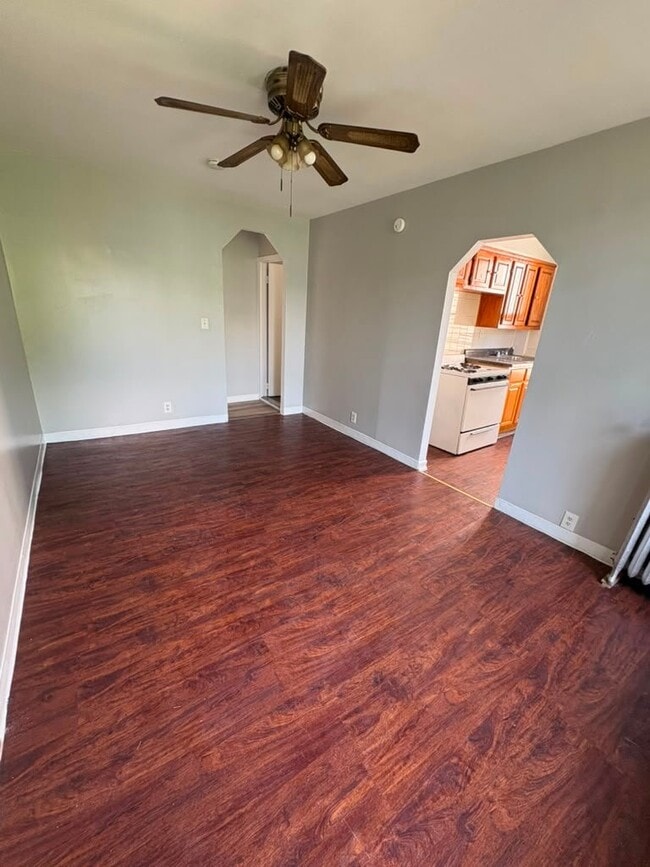 Photo - 280 Hawthorne Ave Unit apt 6
